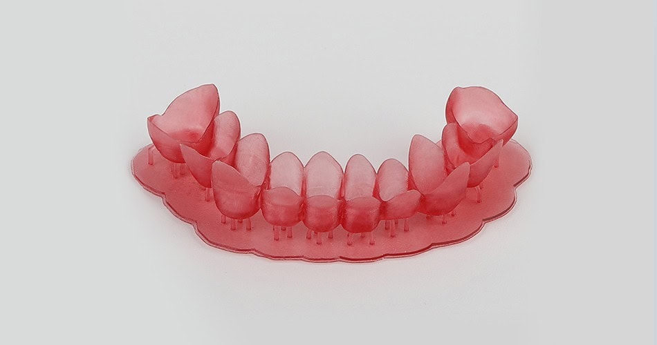 Impresora 3D de resina PioCreat D150 7 Repuestos dentales y equipo de alta calidad para clínicas odontológicas, incluyendo modelos de prótesis y suministros especializados para procedimientos dentales.
